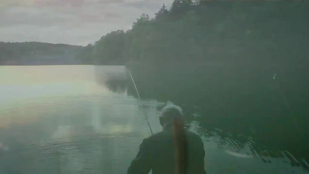 Underwater recording of eel capture